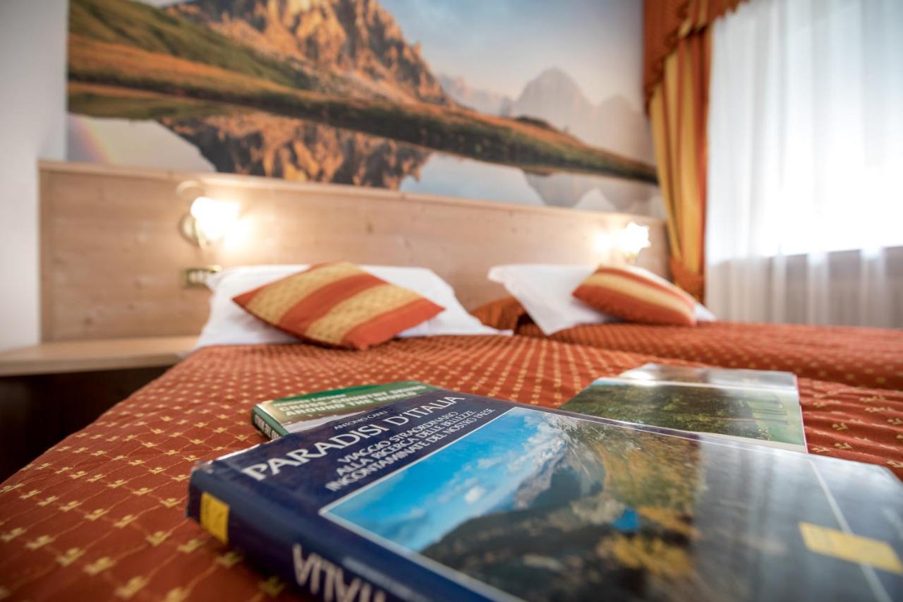 Hotel Touring Predazzo Ngoại thất bức ảnh