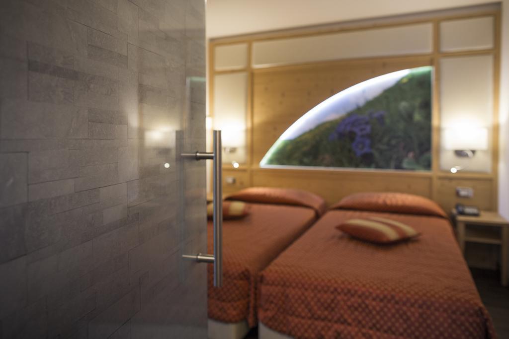 Hotel Touring Predazzo Ngoại thất bức ảnh