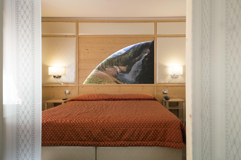 Hotel Touring Predazzo Ngoại thất bức ảnh