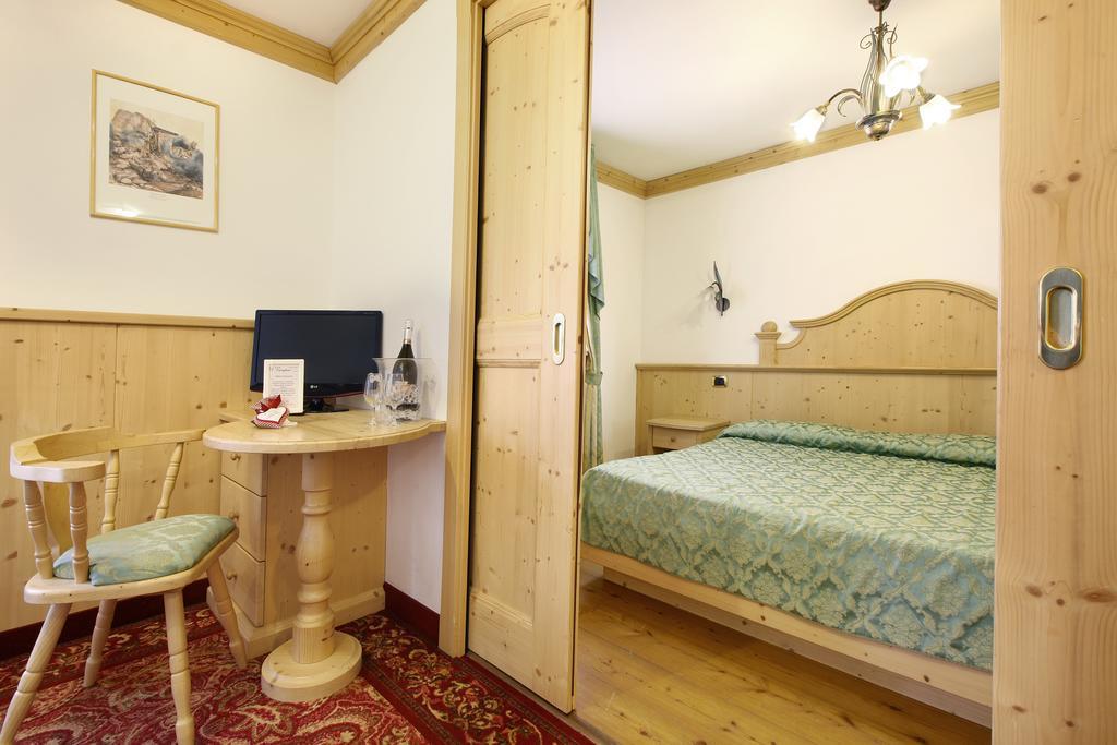 Hotel Touring Predazzo Ngoại thất bức ảnh